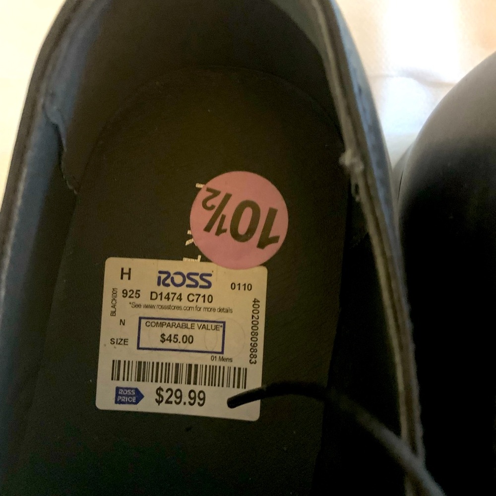 Men’s dress shoes